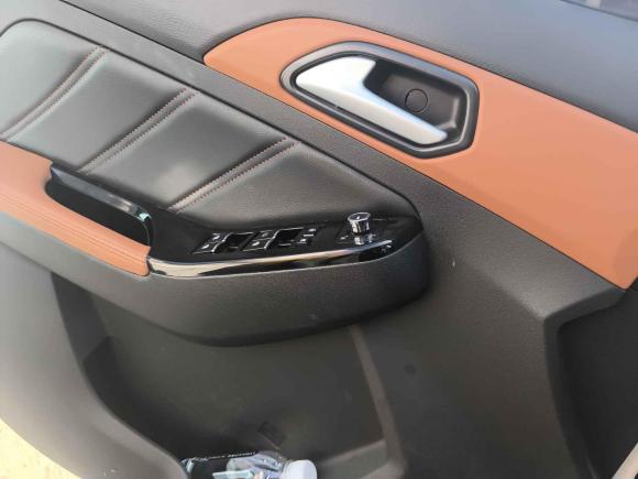 [武汉·鄂A] 二手北京汽车绅宝X352016款 1.5L 自动豪华版