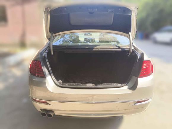 [上海·苏U] 二手宝马宝马5系2014款 525Li 豪华设计套装