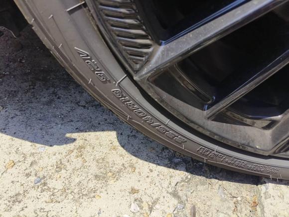 [南京·苏L] 二手长安长安UNI-V2023款 1.5T 运动版