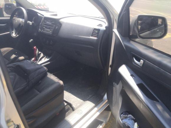 [杭州·浙A] 二手五十铃瑞迈2016款 2.8T两驱豪华款JE493ZLQ4CA