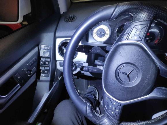 [苏州·苏U] 二手奔驰奔驰GLK级2013款 GLK 300 4MATIC 动感天窗型