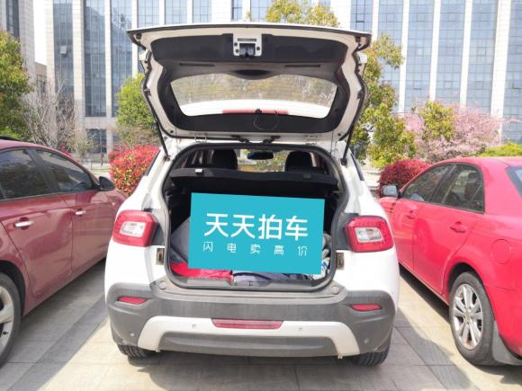 [无锡·苏B] 二手中华中华V32016款 1.5L 自动智能型