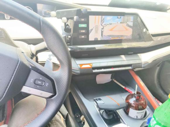 [苏州·苏U] 二手长安长安UNI-V2022款 1.5T 尊贵型