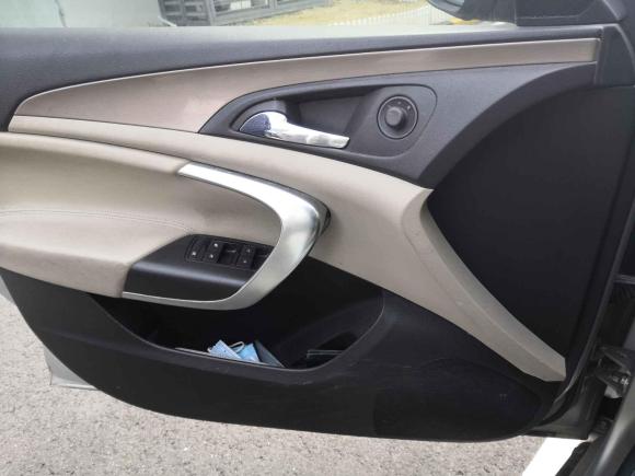 [无锡·苏B] 二手别克君威2011款 2.4L SIDI舒适版