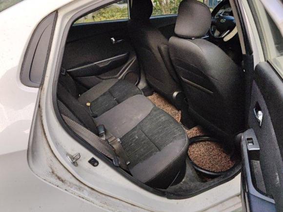 [湖州·浙E] 二手起亚起亚K22011款 三厢 1.4L MT TOP