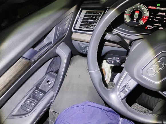 [上海·沪B] 二手奥迪奥迪Q5L2021款 45 TFSI 臻选动感型