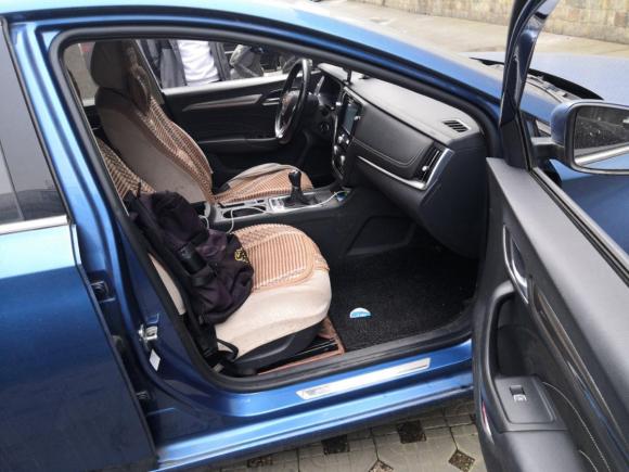 [成都·川A] 二手荣威荣威i62017款 20T 手动豪华版