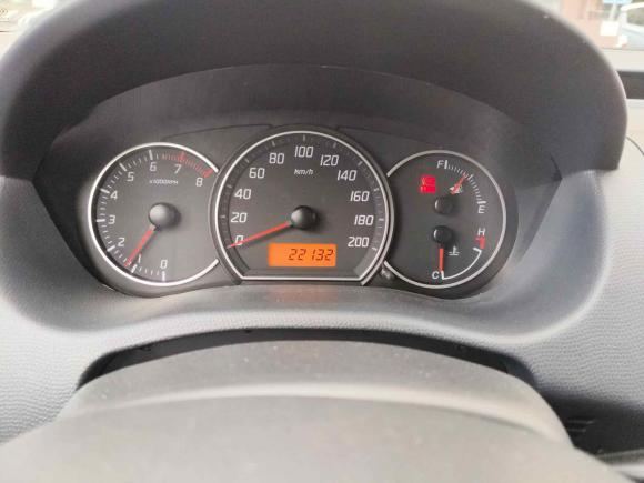 [上海·陕C] 二手铃木雨燕2013款 1.5L 手动20周年限量版