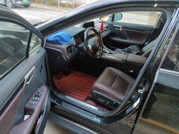 [苏州·苏U] 二手雷克萨斯雷克萨斯RX2020款 改款 300 四驱典雅版