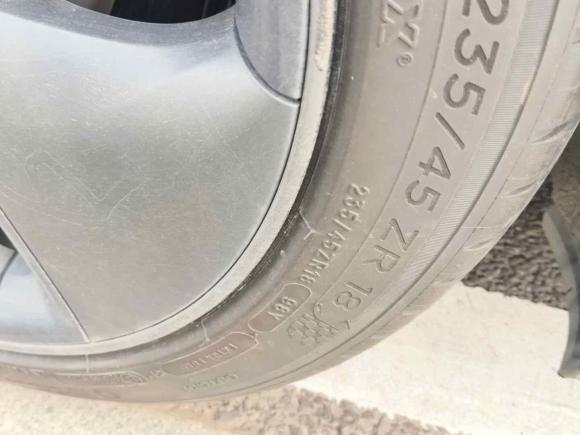 [苏州·苏E] 二手特斯拉Model 32019款 标准续航后驱升级版