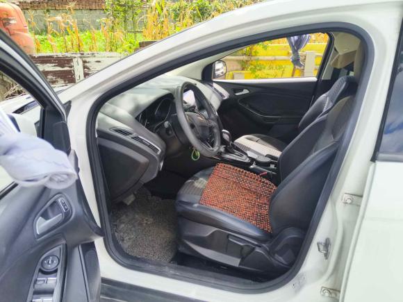 [宁波·浙B] 二手福特福克斯2015款 两厢 EcoBoost 125 自动超能风尚型