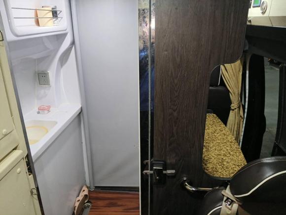 [杭州·浙A] 二手福特全顺2017款 2.0T汽油自动多功能商用车中轴中顶国V