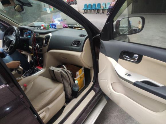 [广州·粤G] 二手海马海马S72013款 2.0L 自动智尚型