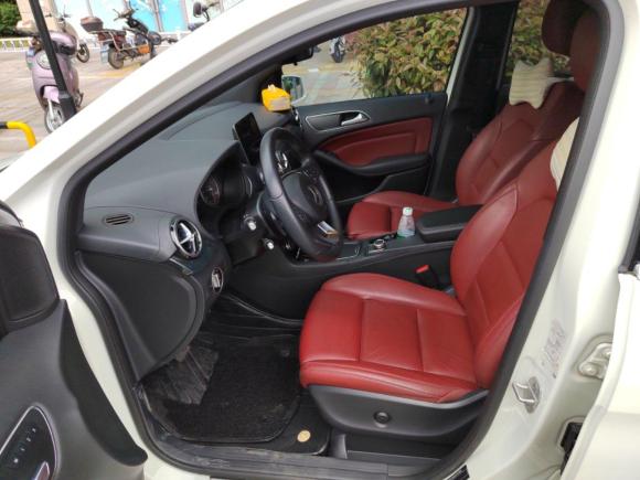 [上海·沪F] 二手奔驰奔驰B级2016款 B 200 臻藏版