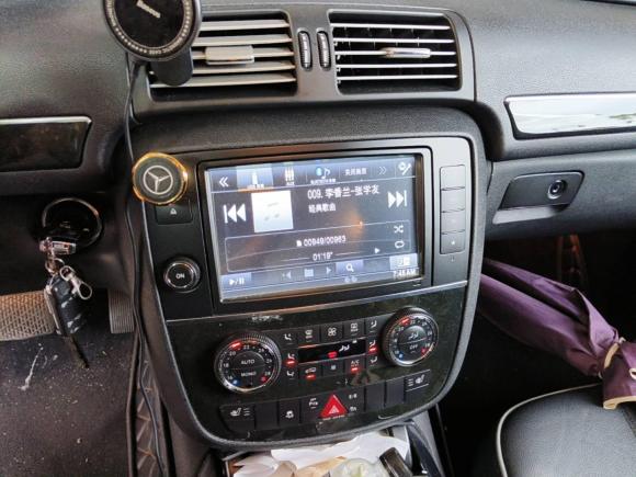 [深圳·粤B] 二手奔驰奔驰R级2017款 R 320 4MATIC 商务型臻藏版