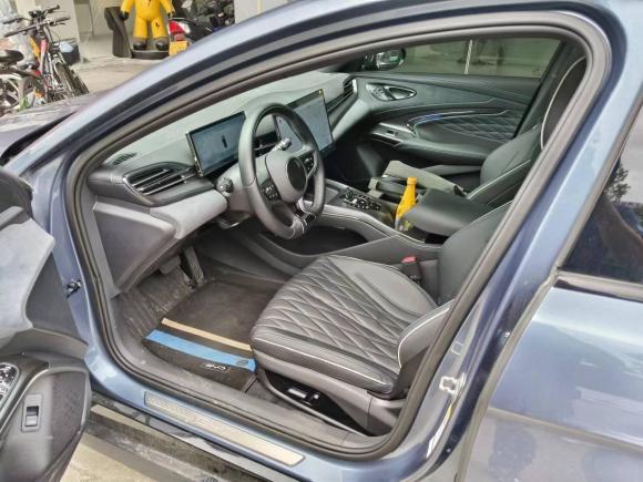 [义乌·浙A] 二手比亚迪海豹2022款 550km 标准续航后驱版精英型