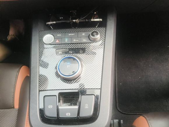 [深圳·粤B] 二手比亚迪比亚迪e22020款 升级版 标准续航版 舒适型